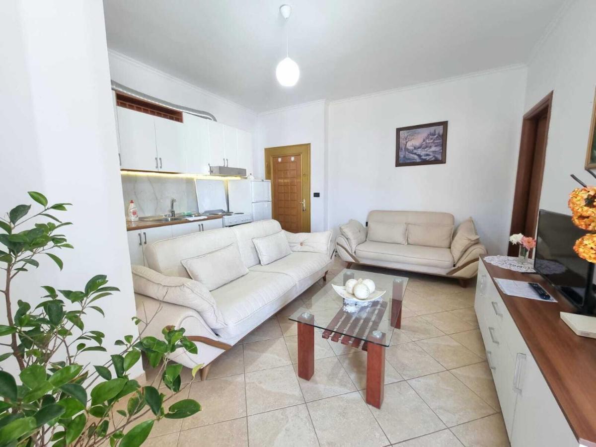 Friendly Apartment Golem غوليم المظهر الخارجي الصورة