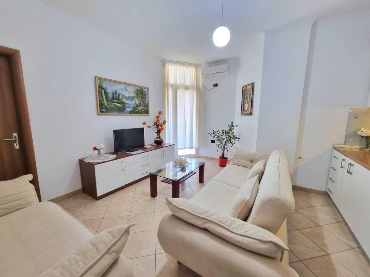 Friendly Apartment Golem غوليم المظهر الخارجي الصورة