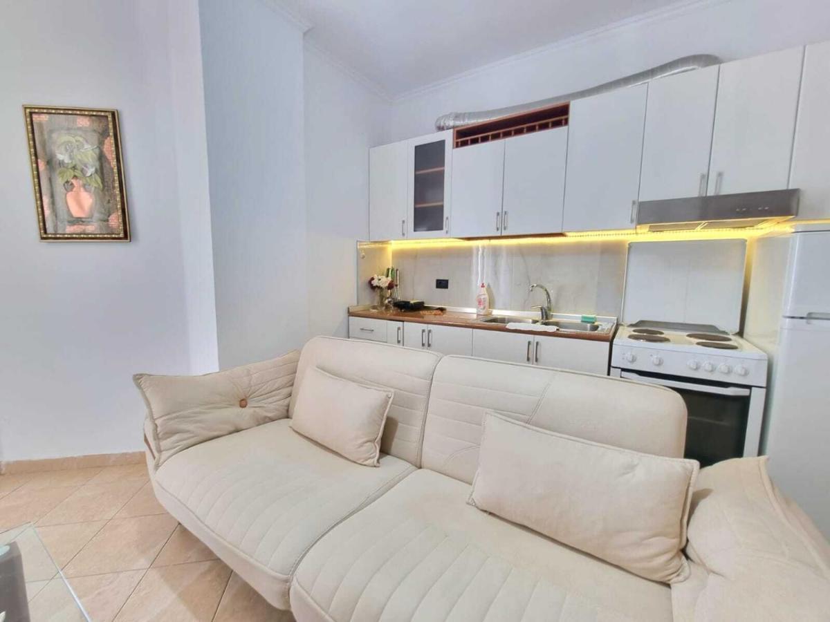 Friendly Apartment Golem غوليم المظهر الخارجي الصورة