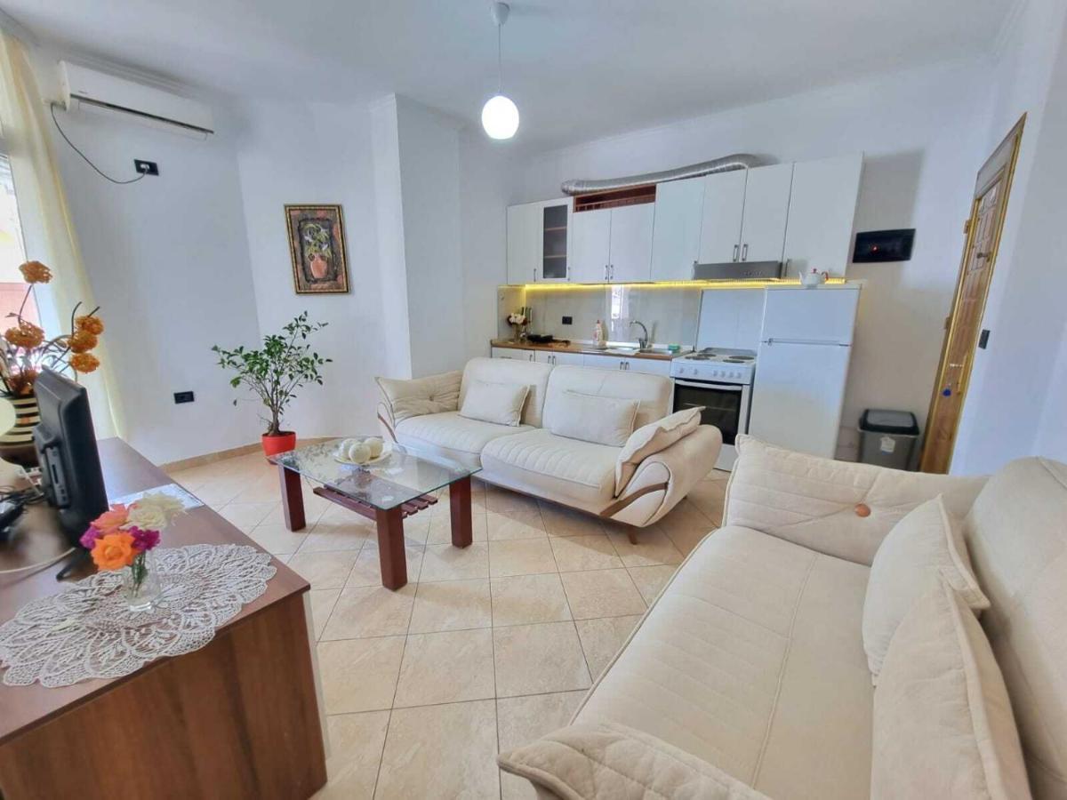 Friendly Apartment Golem غوليم المظهر الخارجي الصورة
